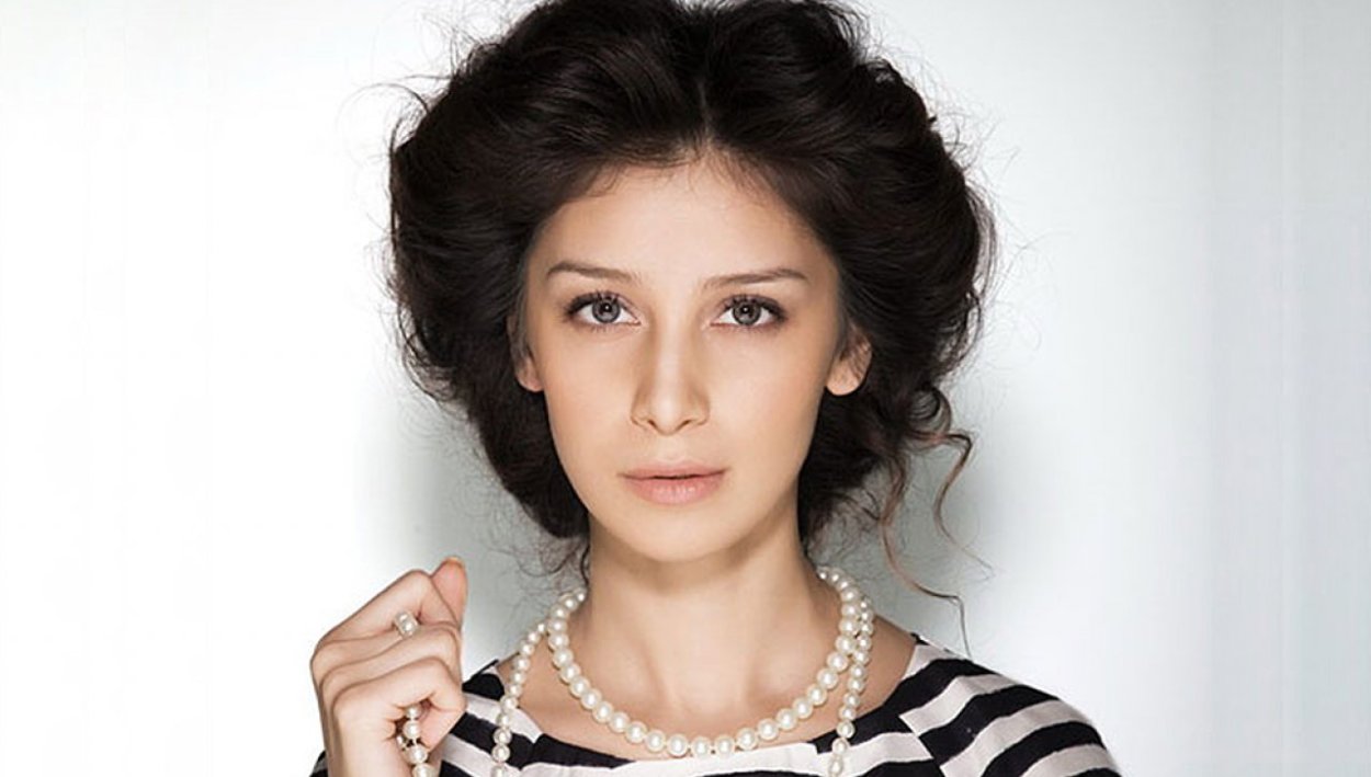 Равшана Куркова
