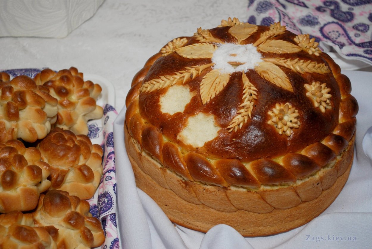 Свадебный каравай