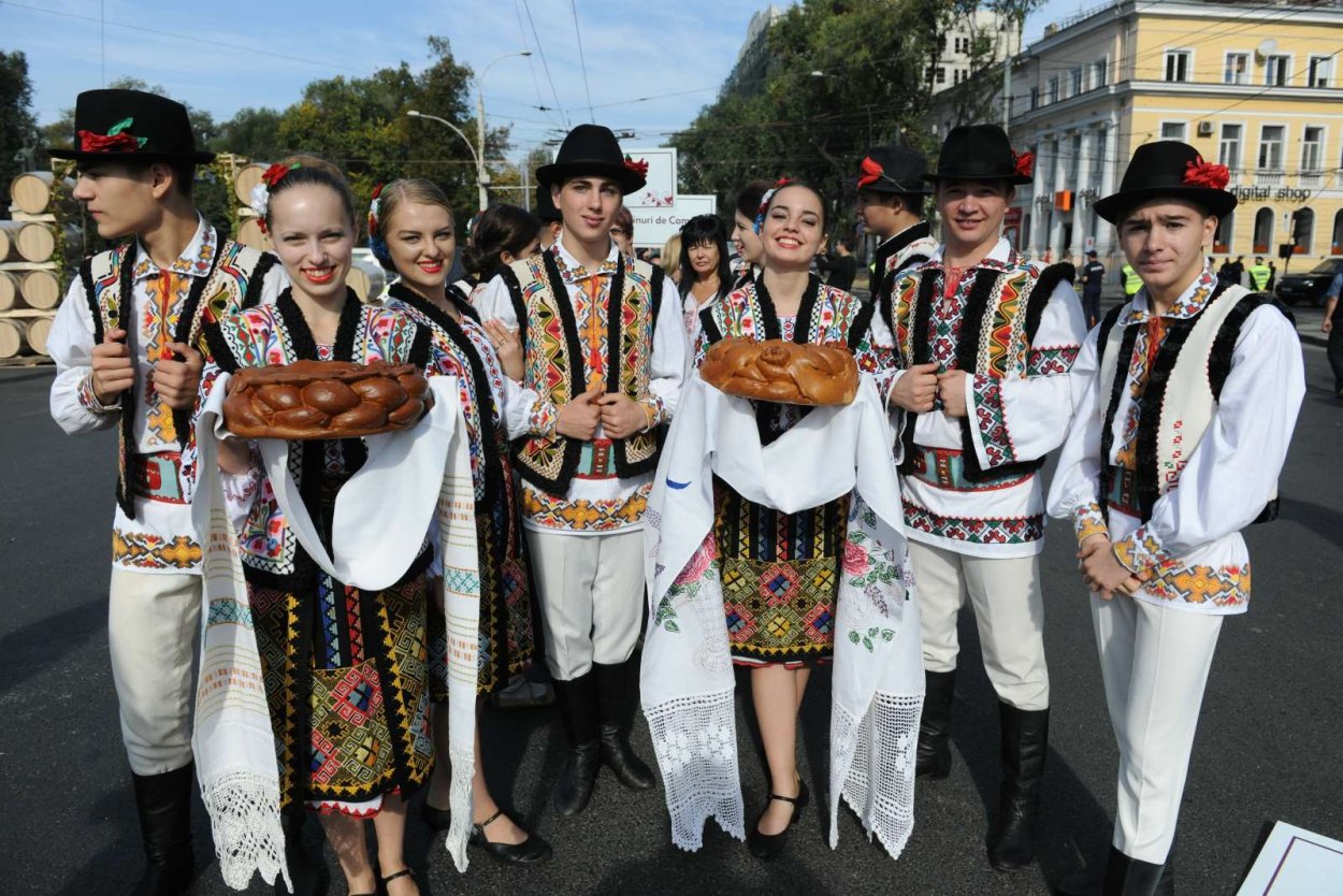 Молдавия люди