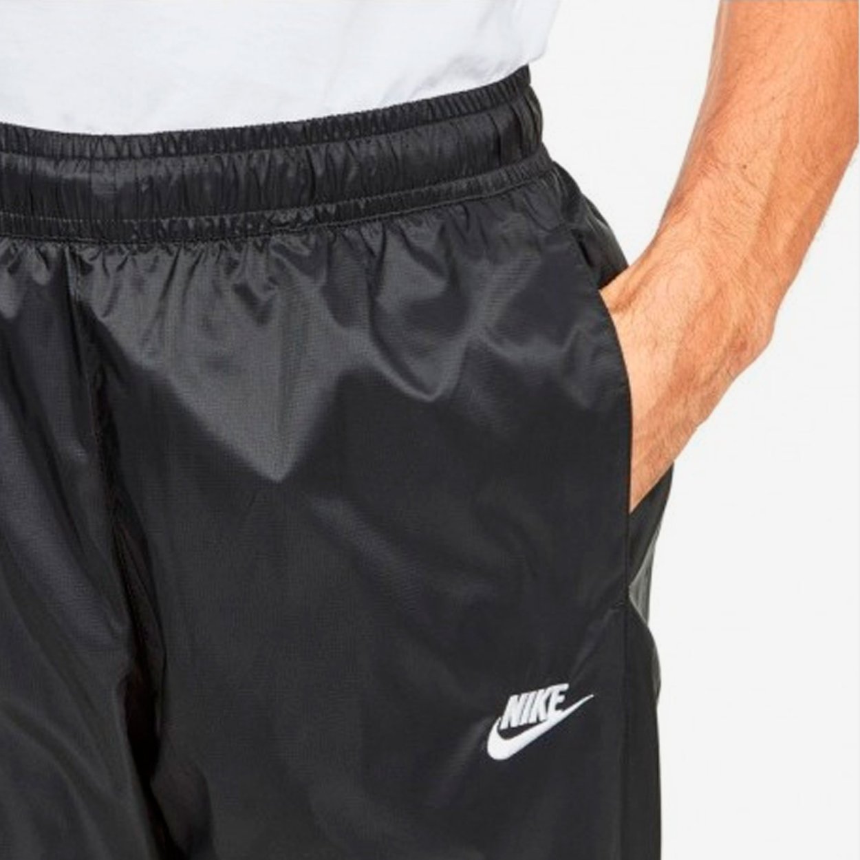 Брюки Nike мужские черные нейлоновые