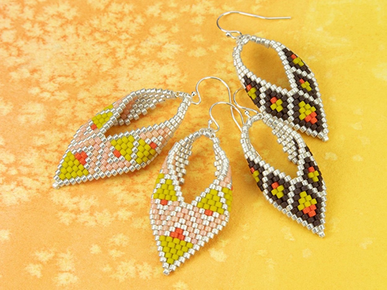 Серёжки из бисера лёгкие