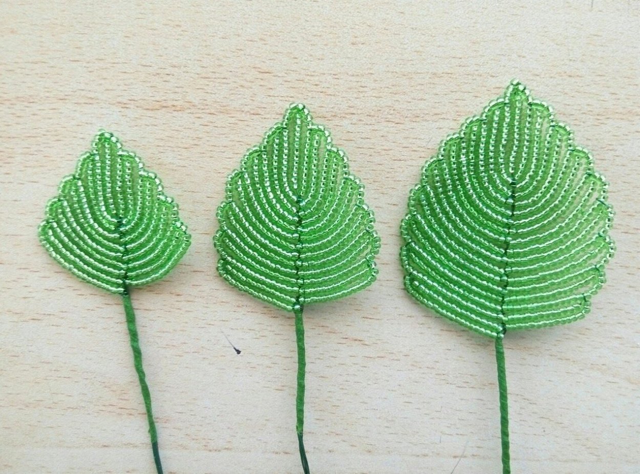 Березовые сережки из бисера