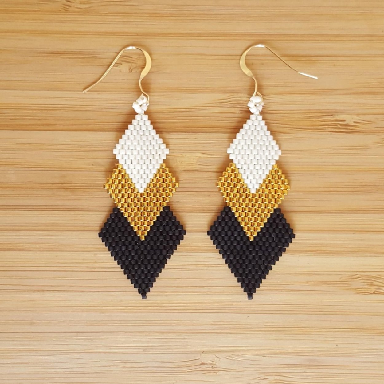 Серьги из бисера Миюки