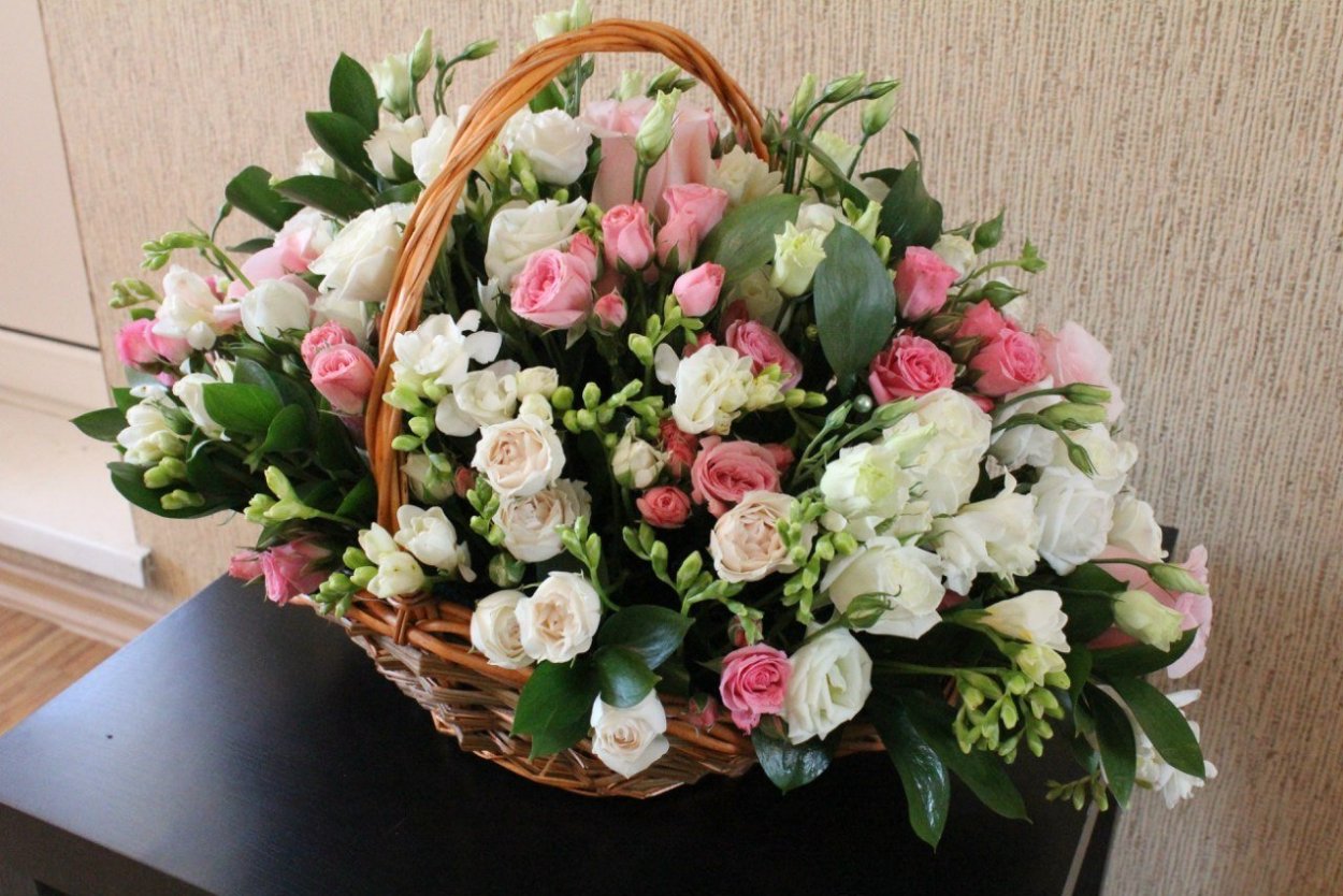 Красивые корзины с цветами