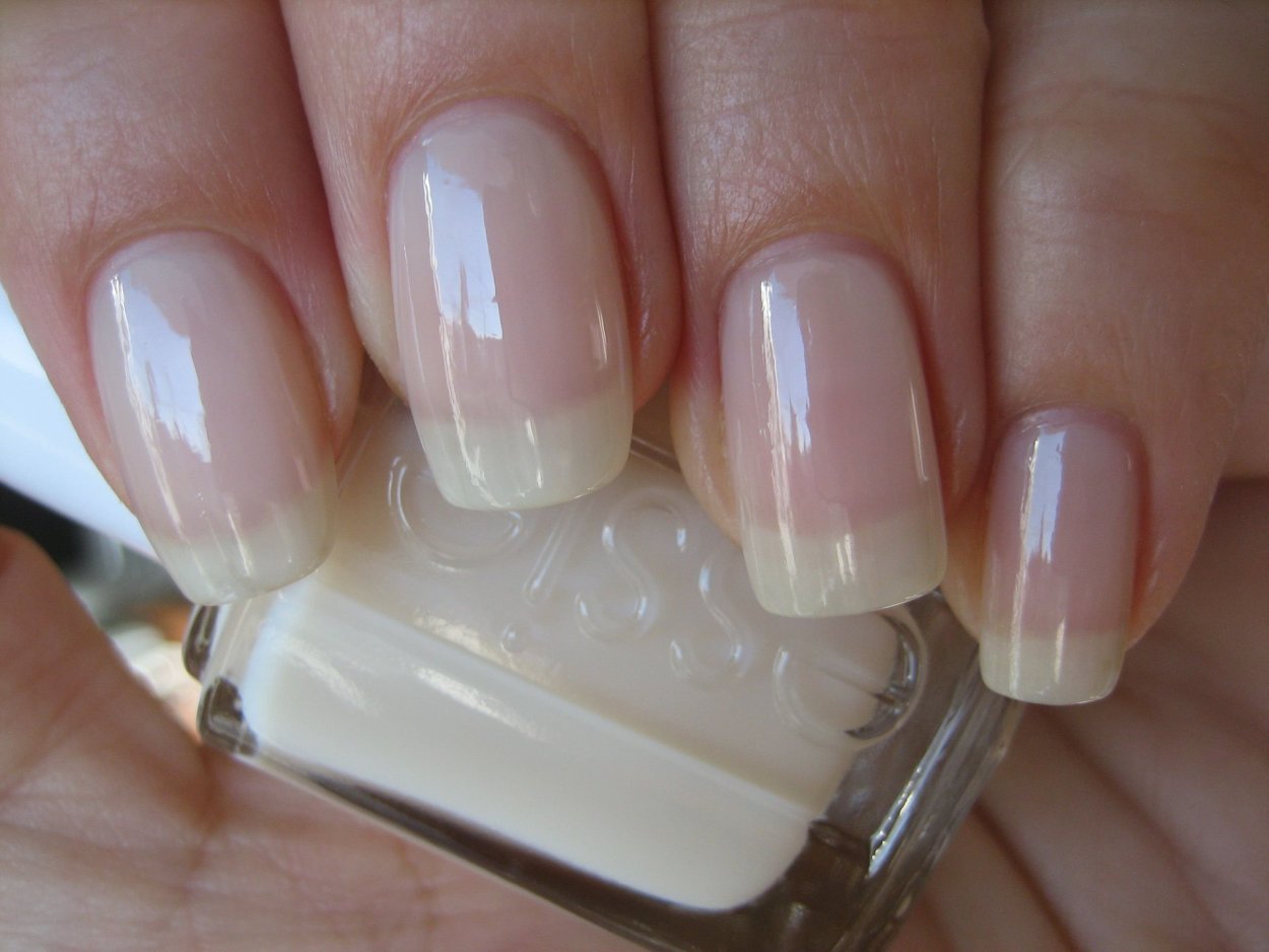 Лак Essie Allure