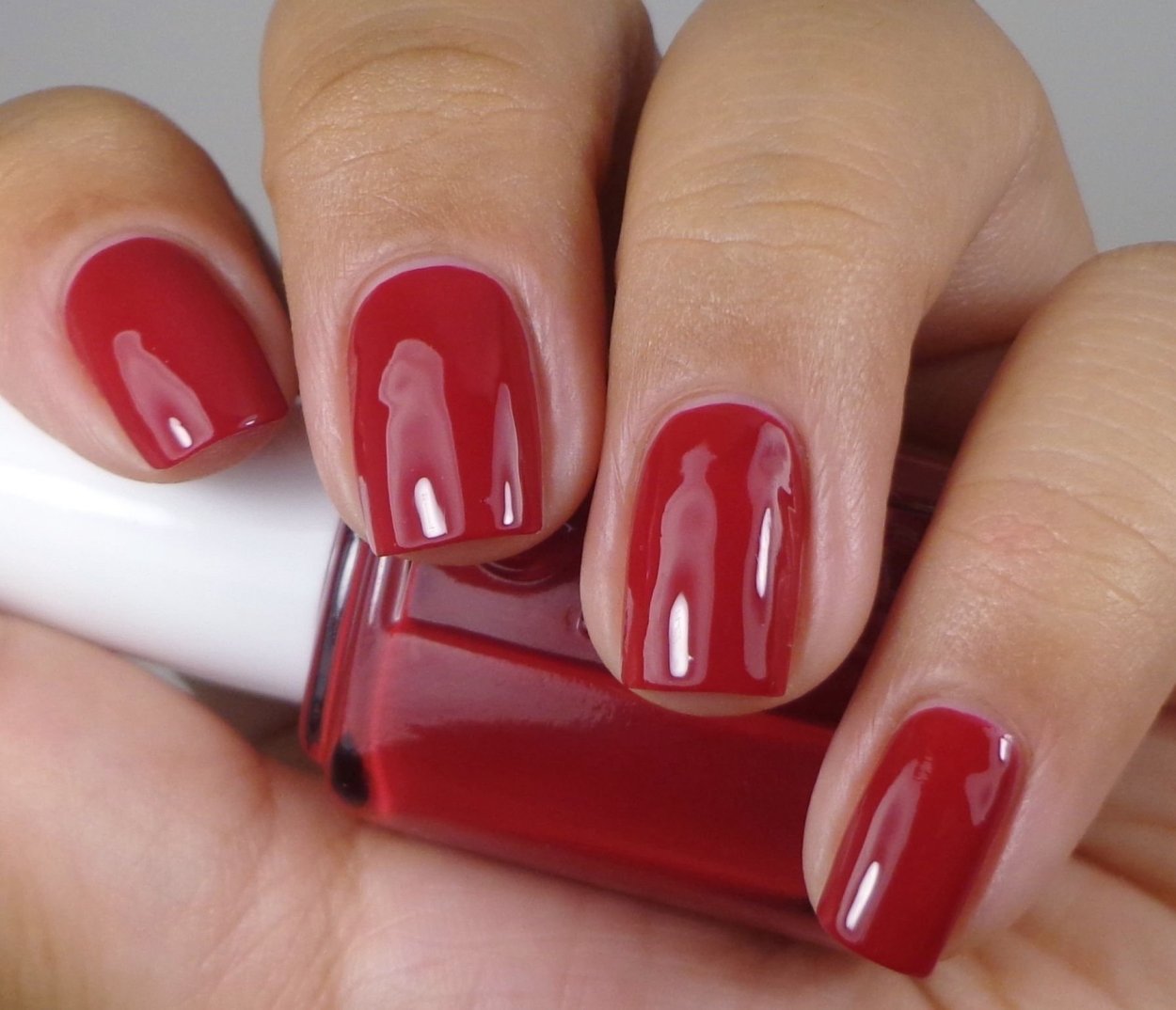 Терракотовый лак Essie
