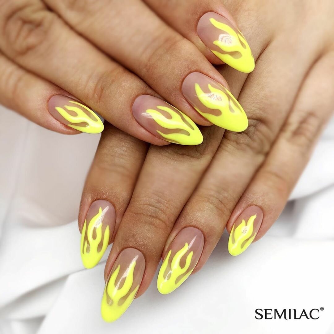 Дизайн ногтей желтый