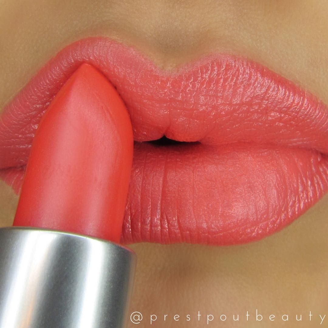 Mac Frost Lipstick - Costa Chic