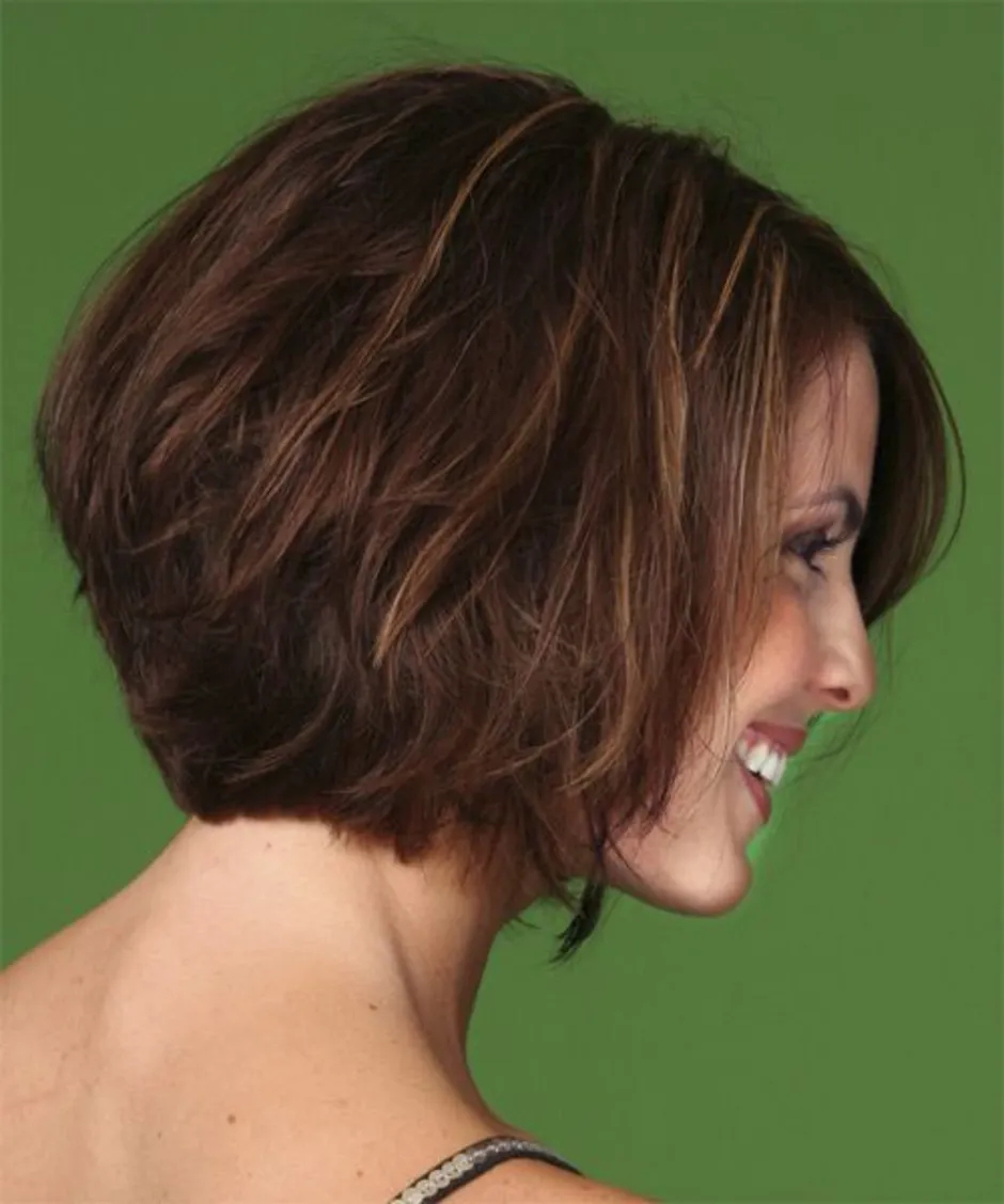 Стрижка layered short Bob