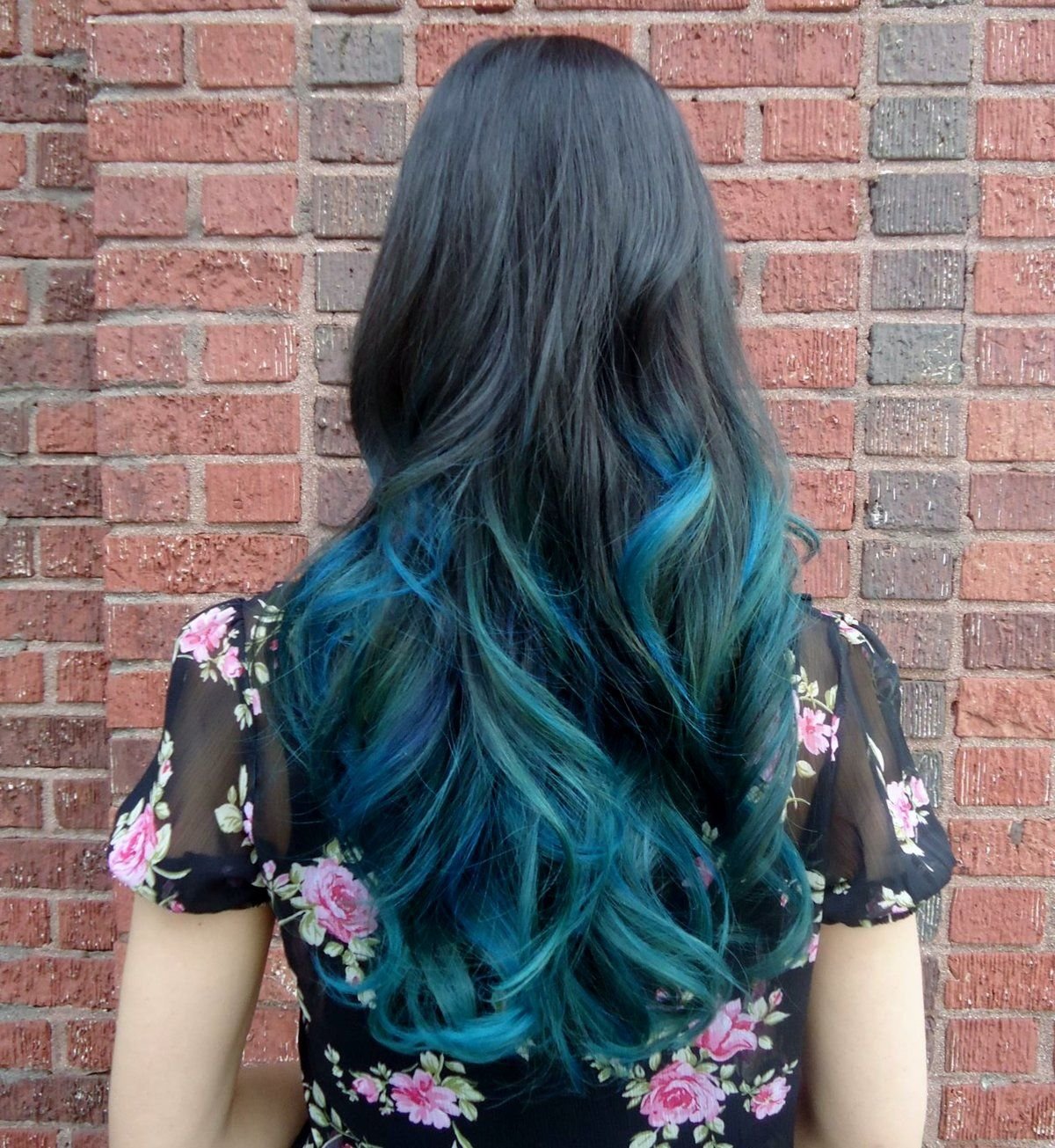 Dip Dye на темные волосы