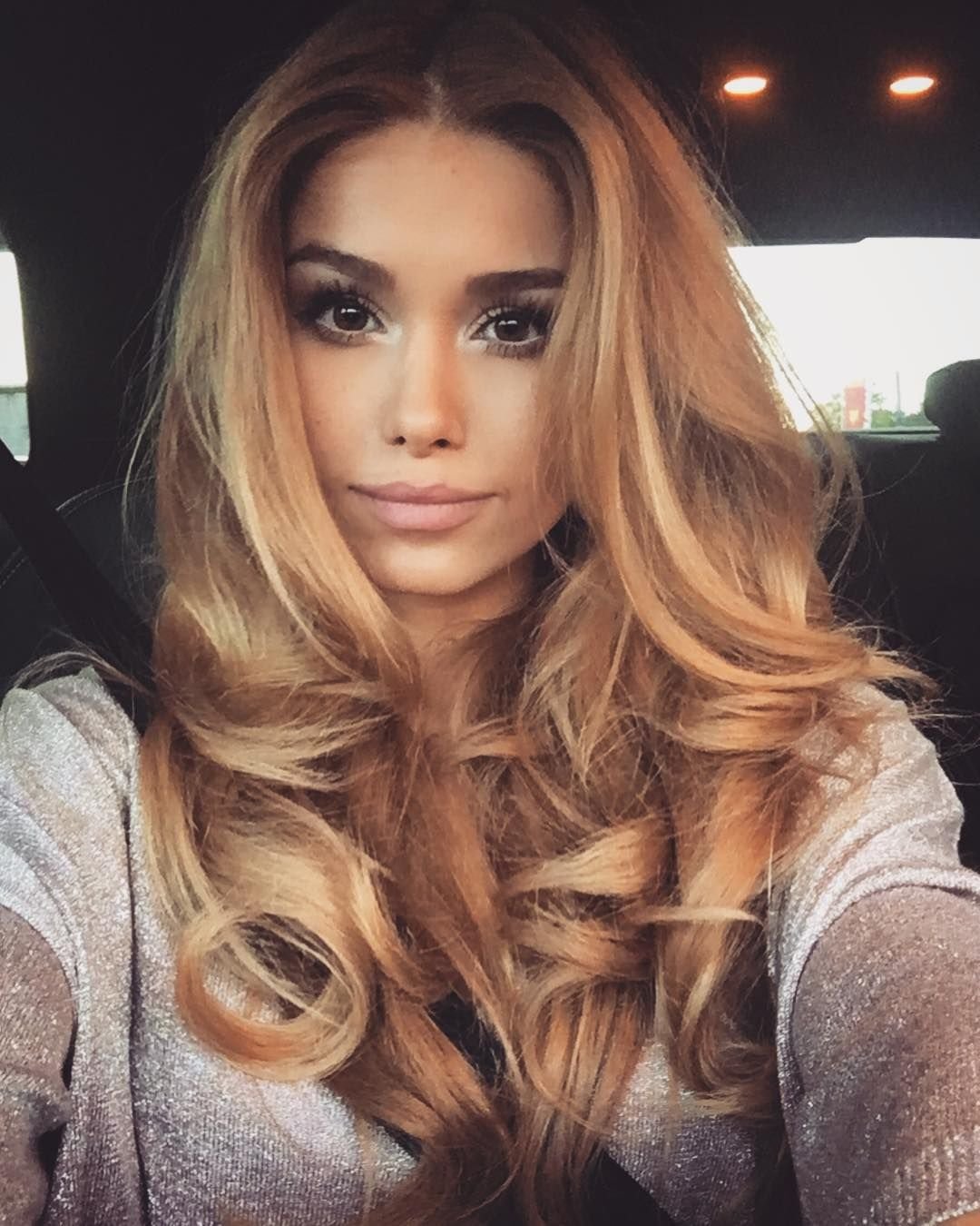 Памела Рейф Карамельный цвет волос