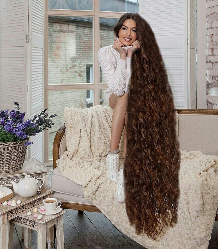 Длинные волосы