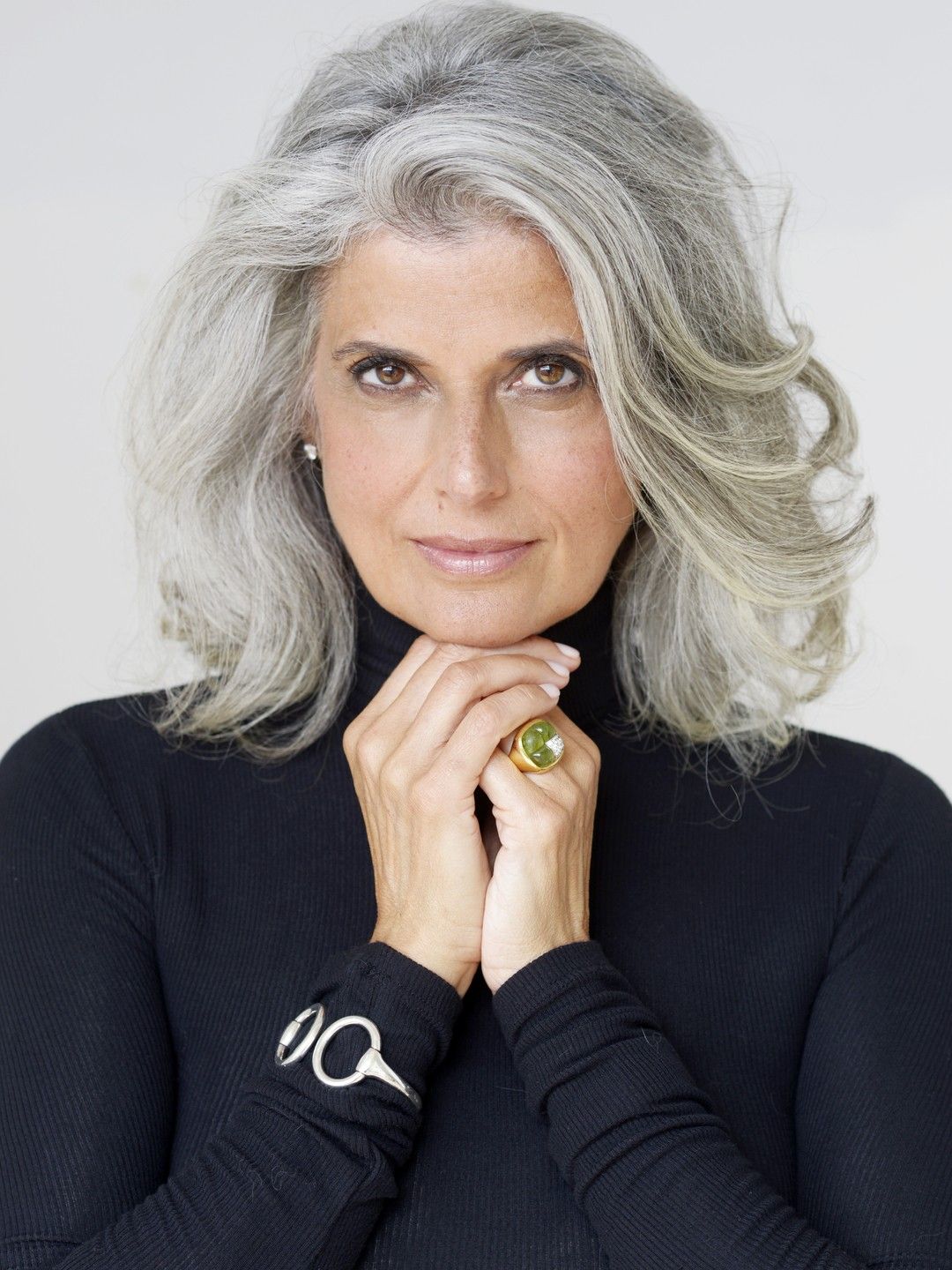 Дафна Хикс Grey hair