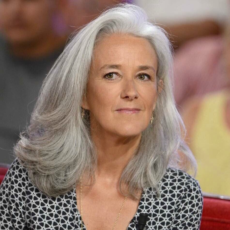 Дафна Хикс Grey hair