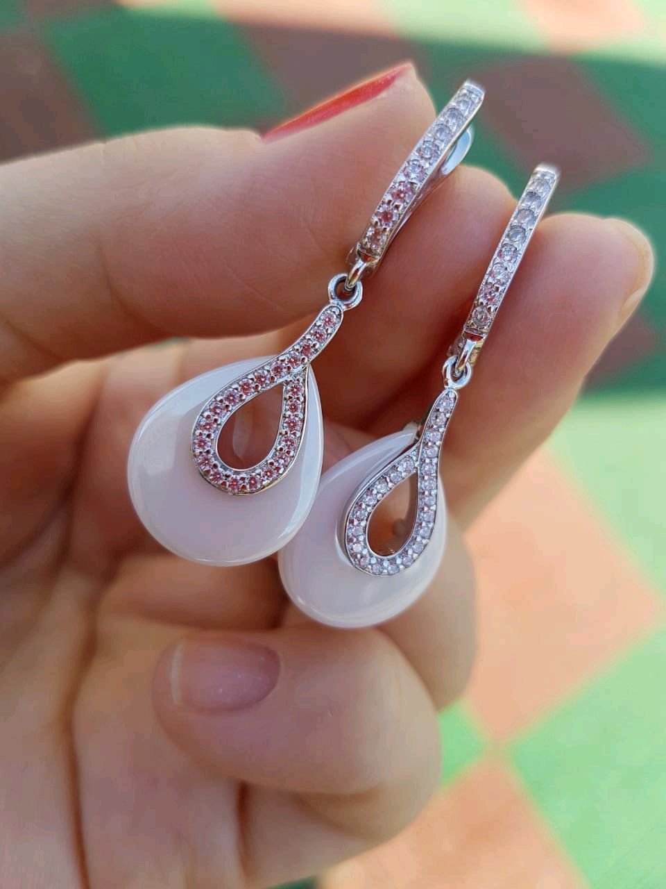 Серьги из циркона
