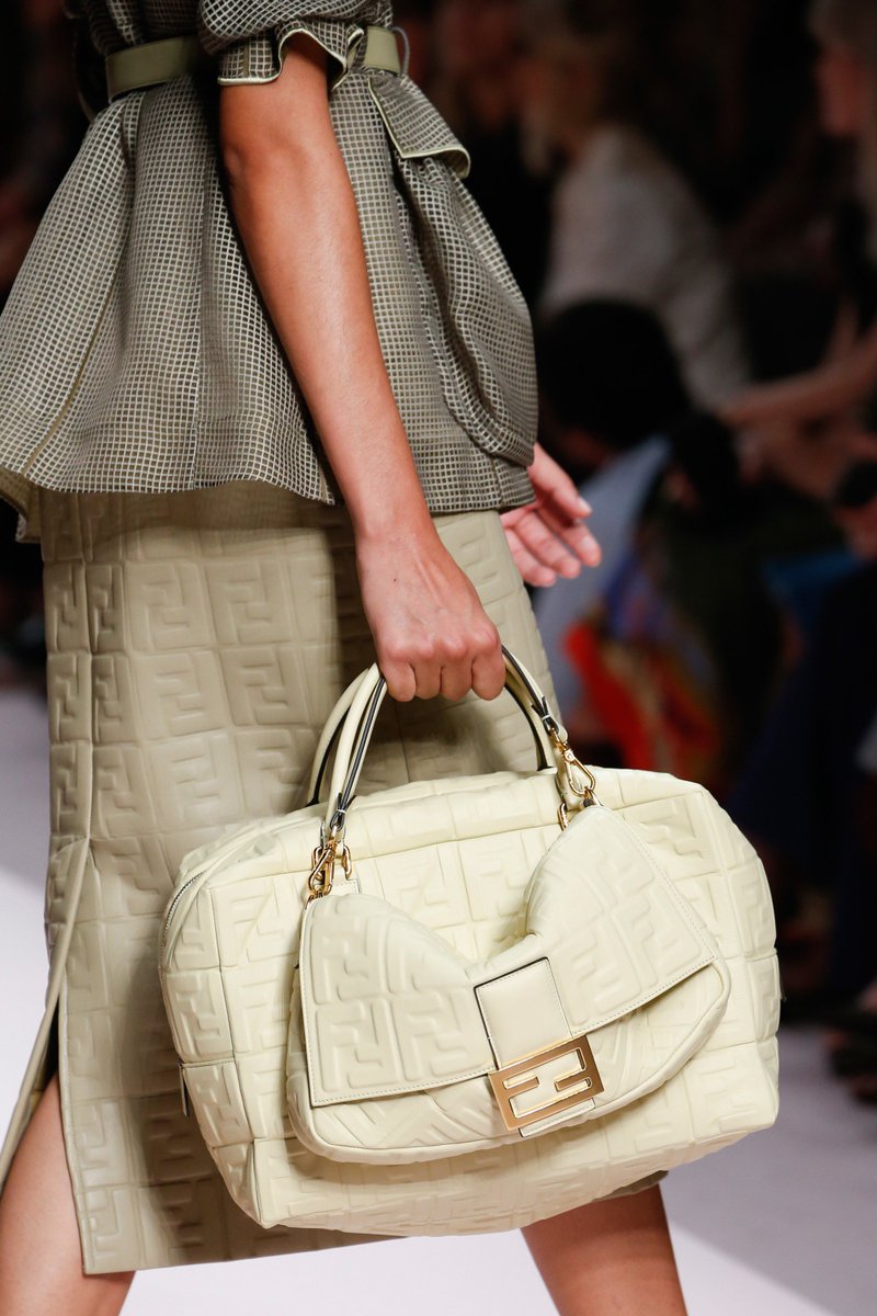 Сумки Fendi Весна лето 2022