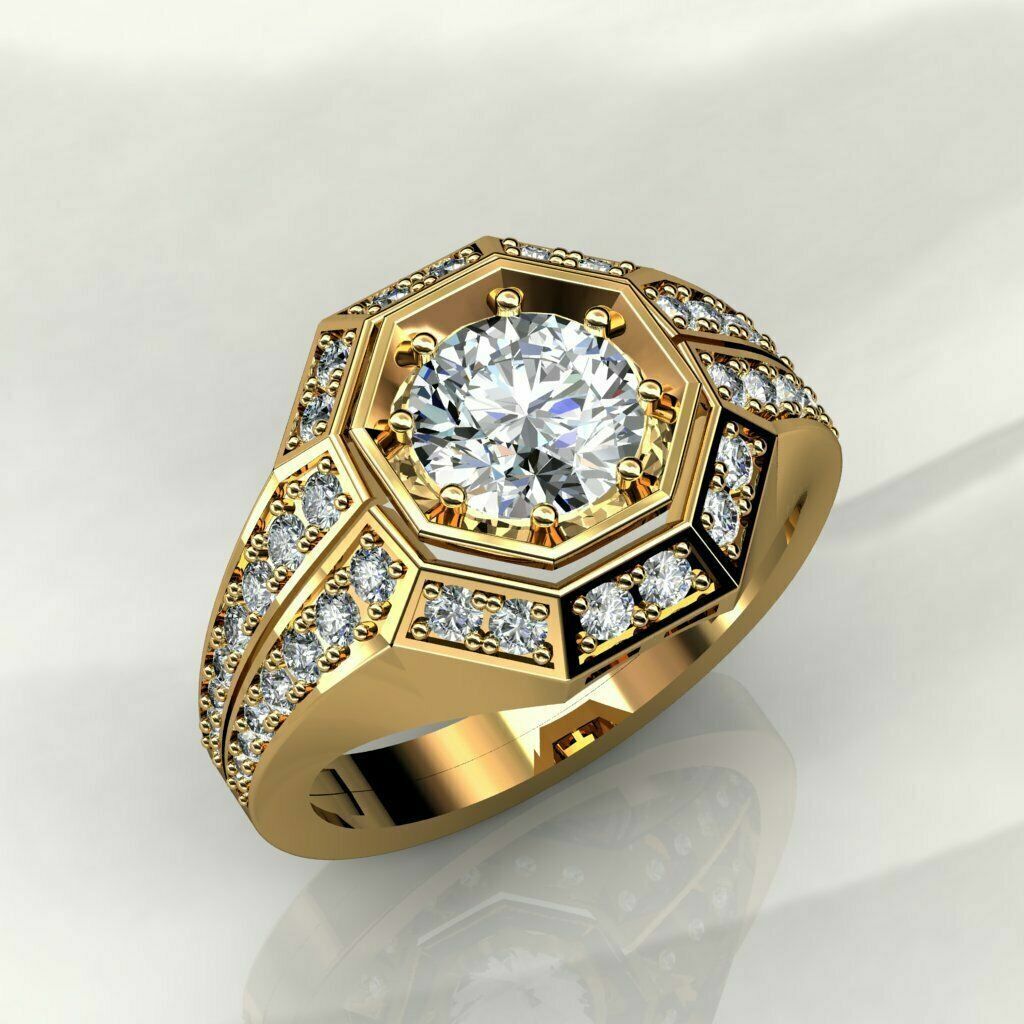 Золотой перстень с бриллиантами