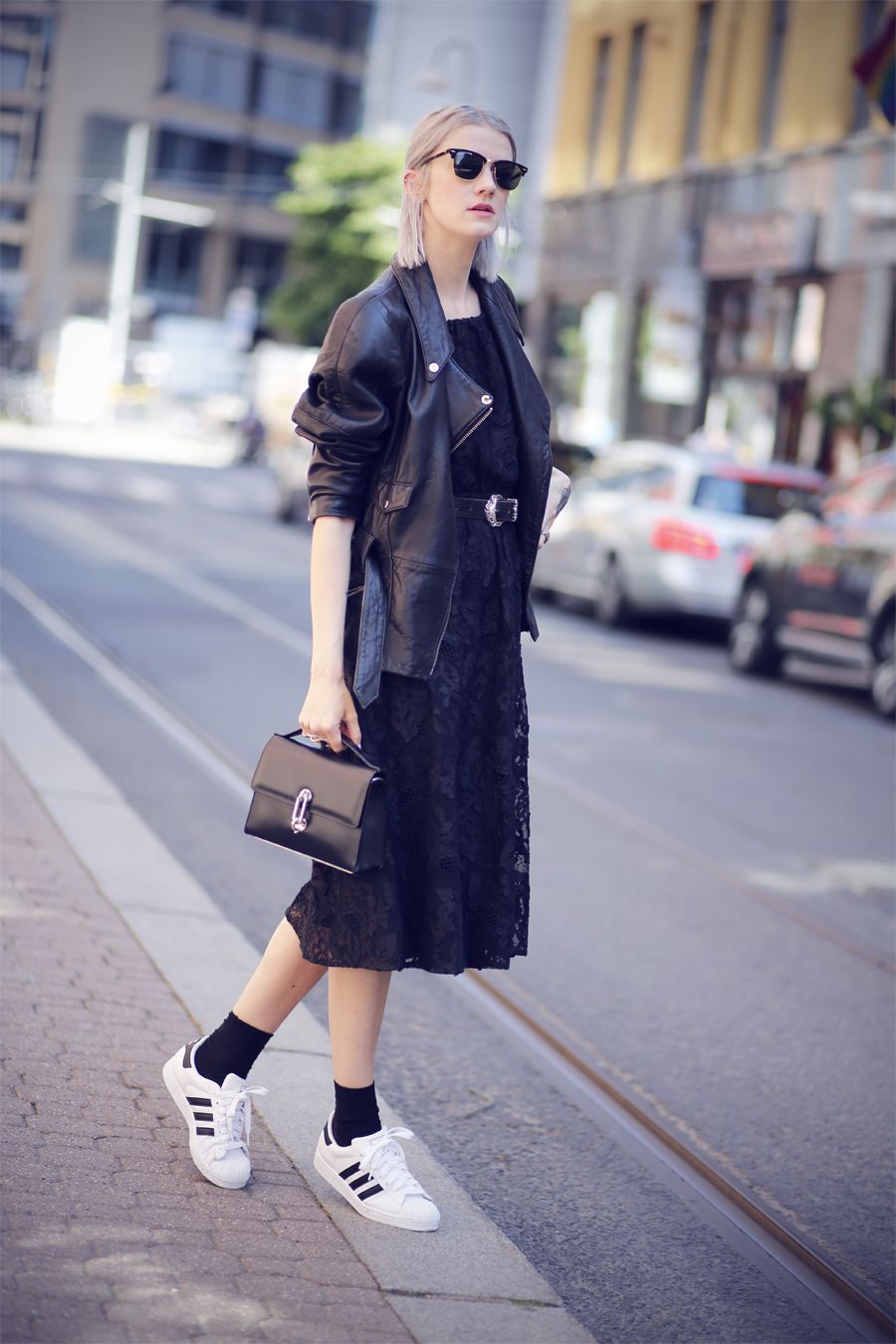 Adidas Superstar с платьем