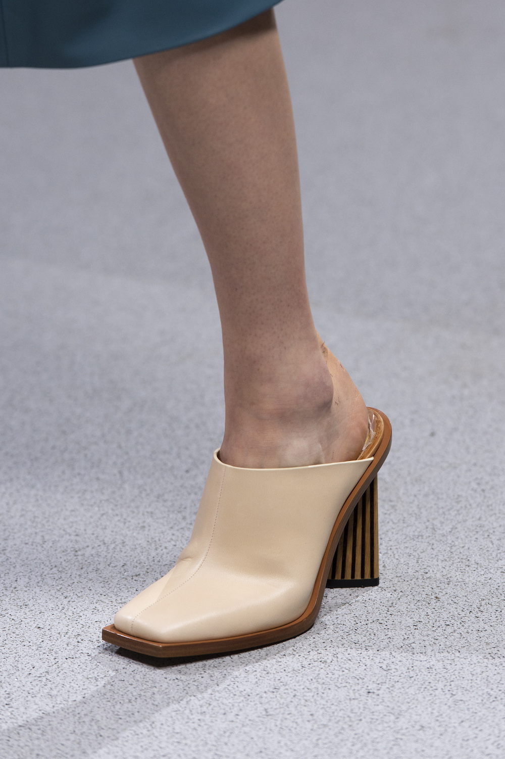 1301/710/040 Zara мюли