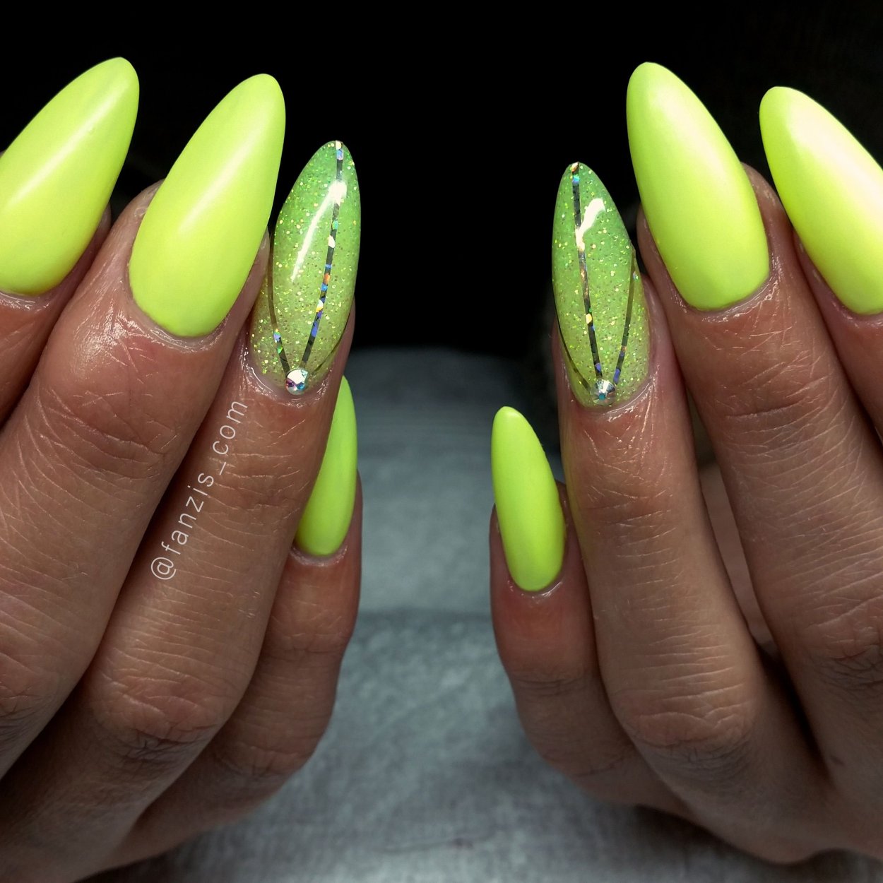 Ногти желто зеленые