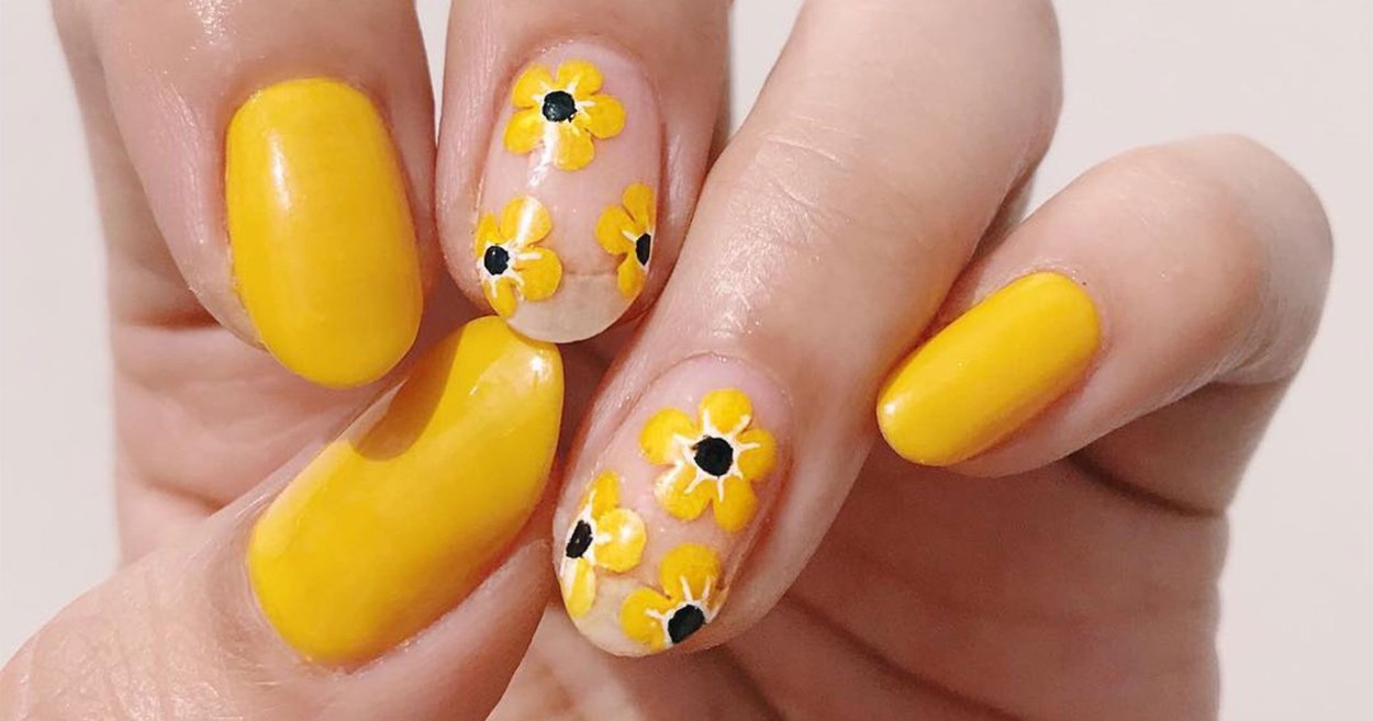 Маникюр на короткие ногти желтого цвета