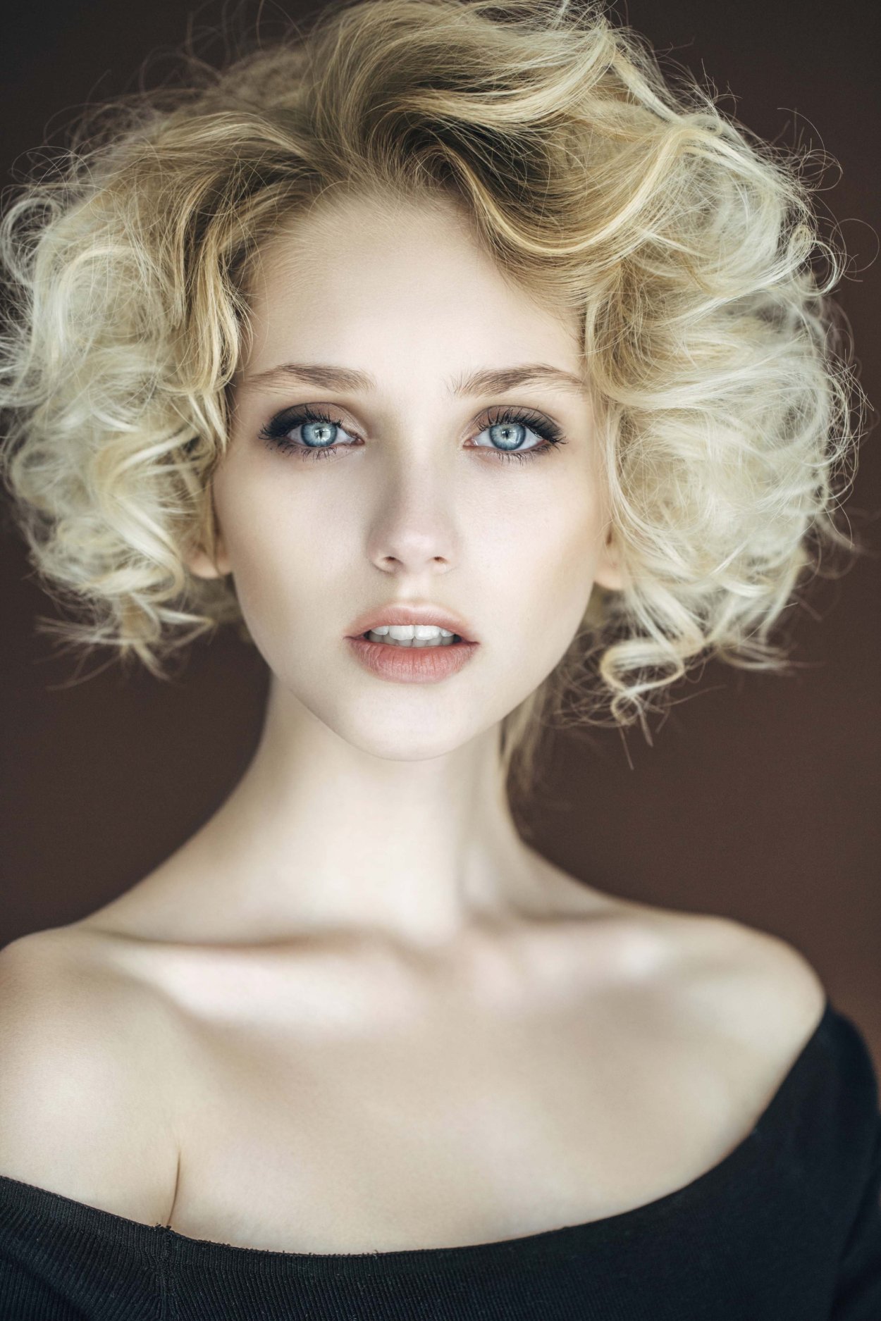 Дианна Агрон каре кудри