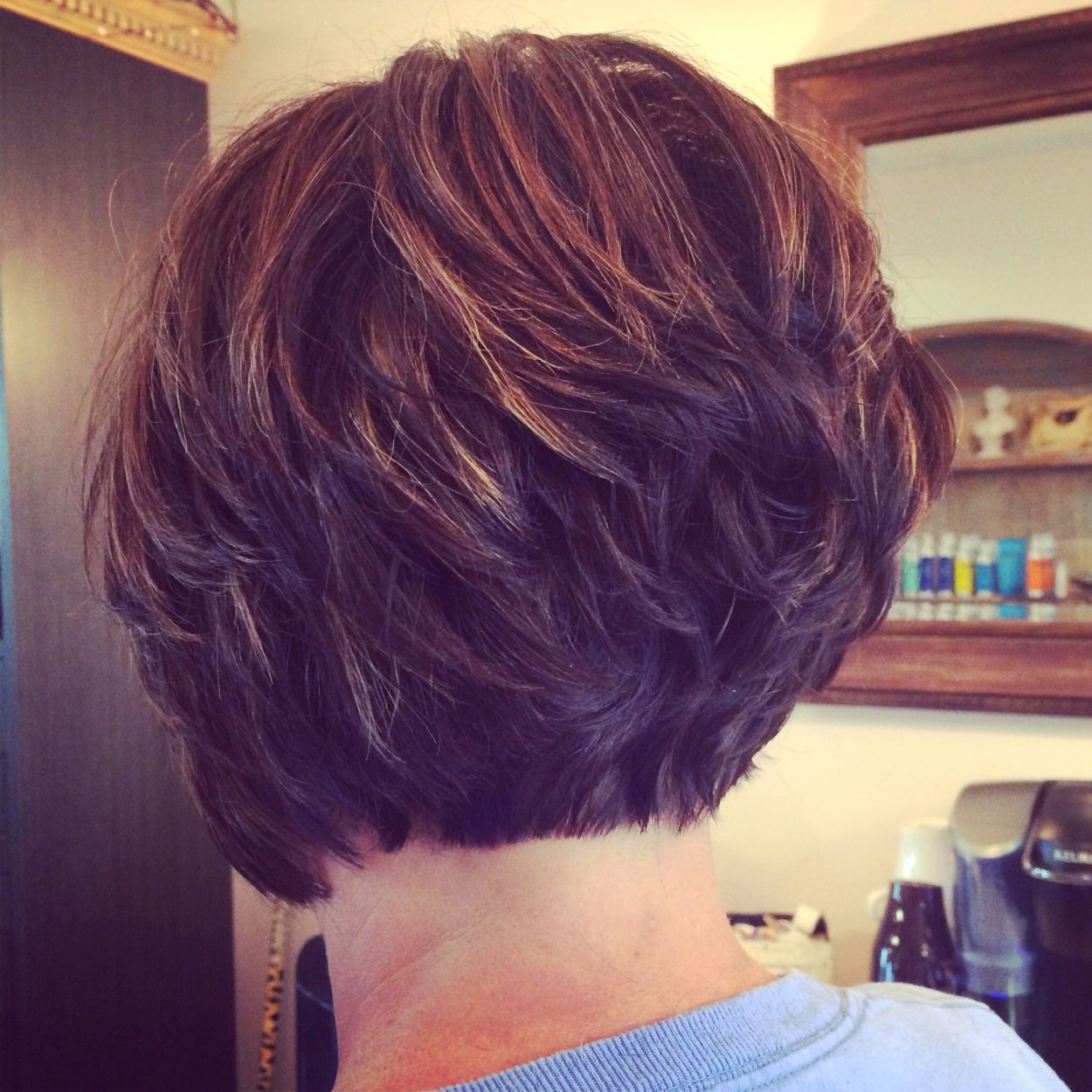 Стрижка layered short Bob