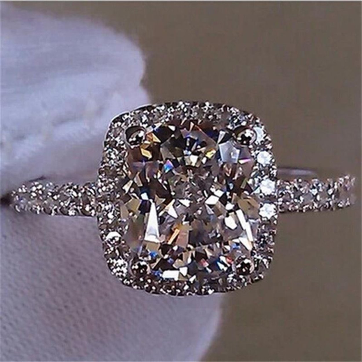 Кольцо с муассанитом 3ct