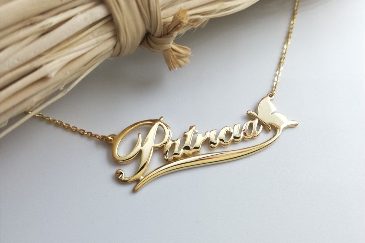 Women's Archive ribbon Necklace in Silver