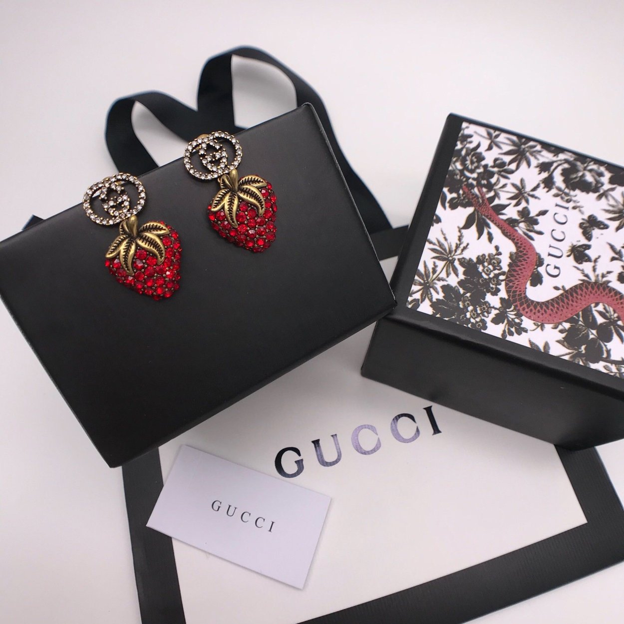 Украшения от Gucci
